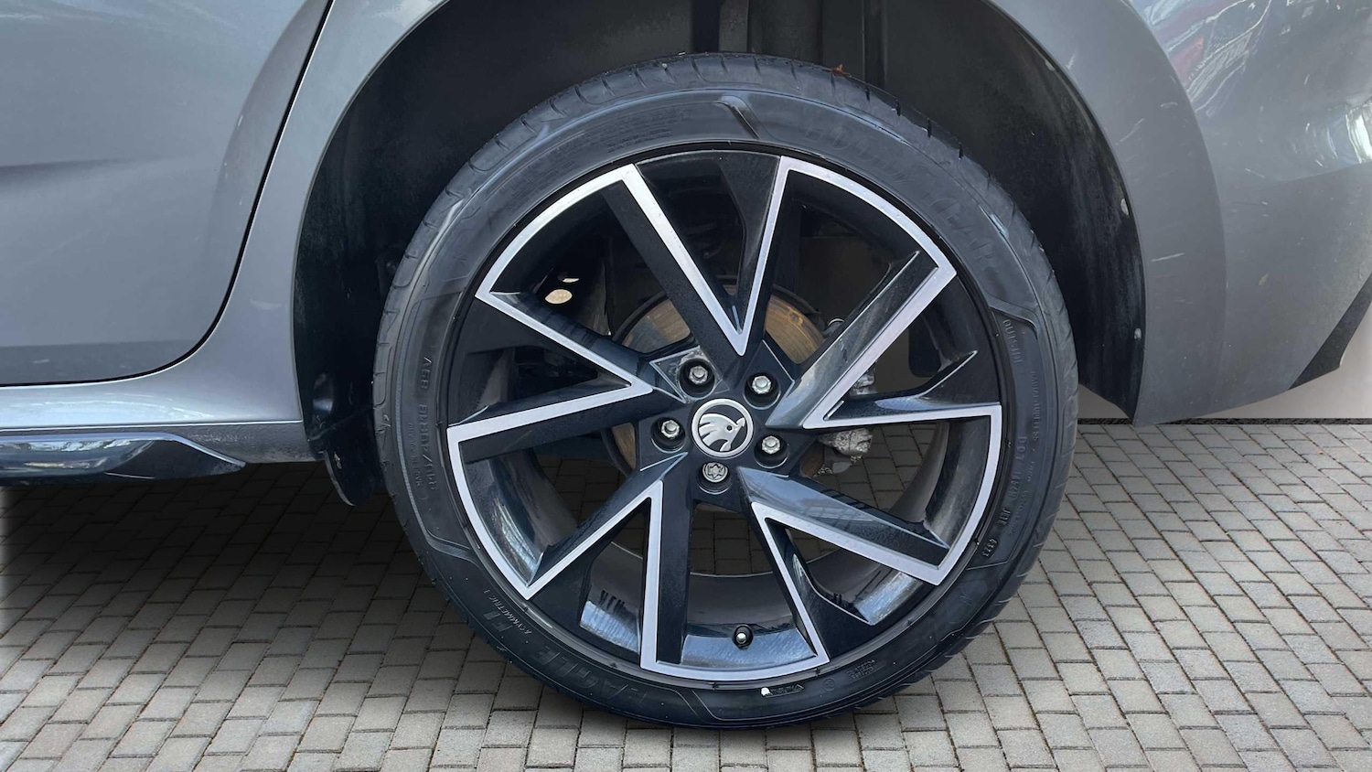 Used Skoda Kamiq for sale - 77861402: Photo 3