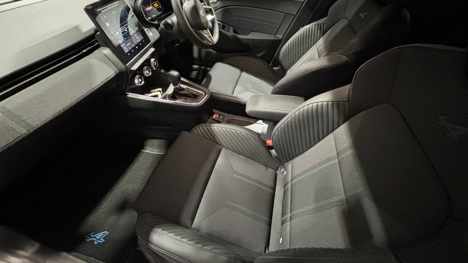 Used Renault Clio for sale - 77862137: Photo 11