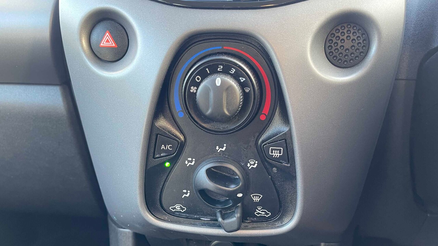 Used Toyota AYGO for sale - 77858029: Photo 21