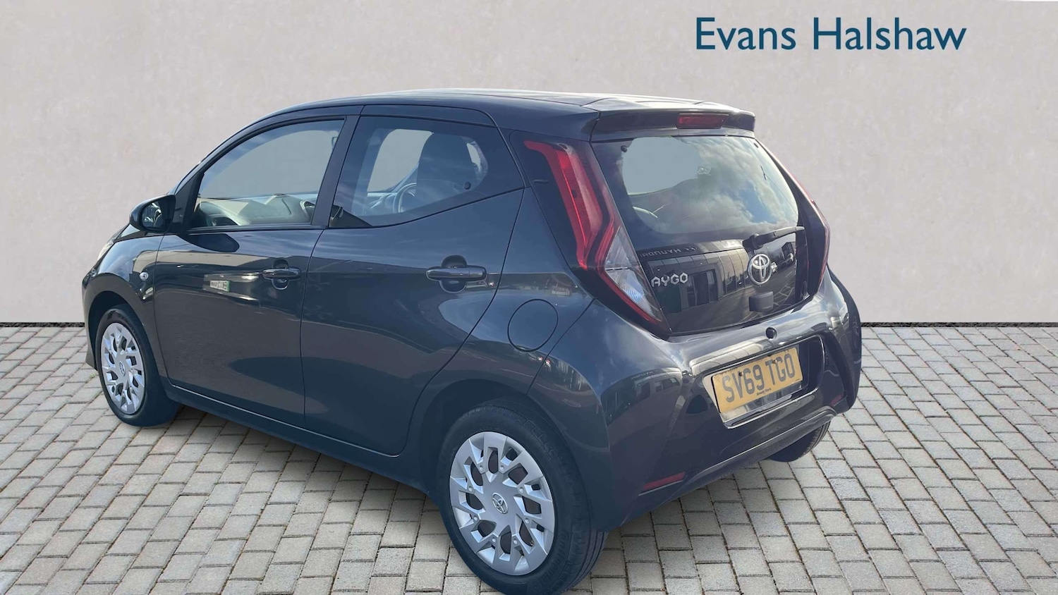 Used Toyota AYGO for sale - 77858029: Photo 3