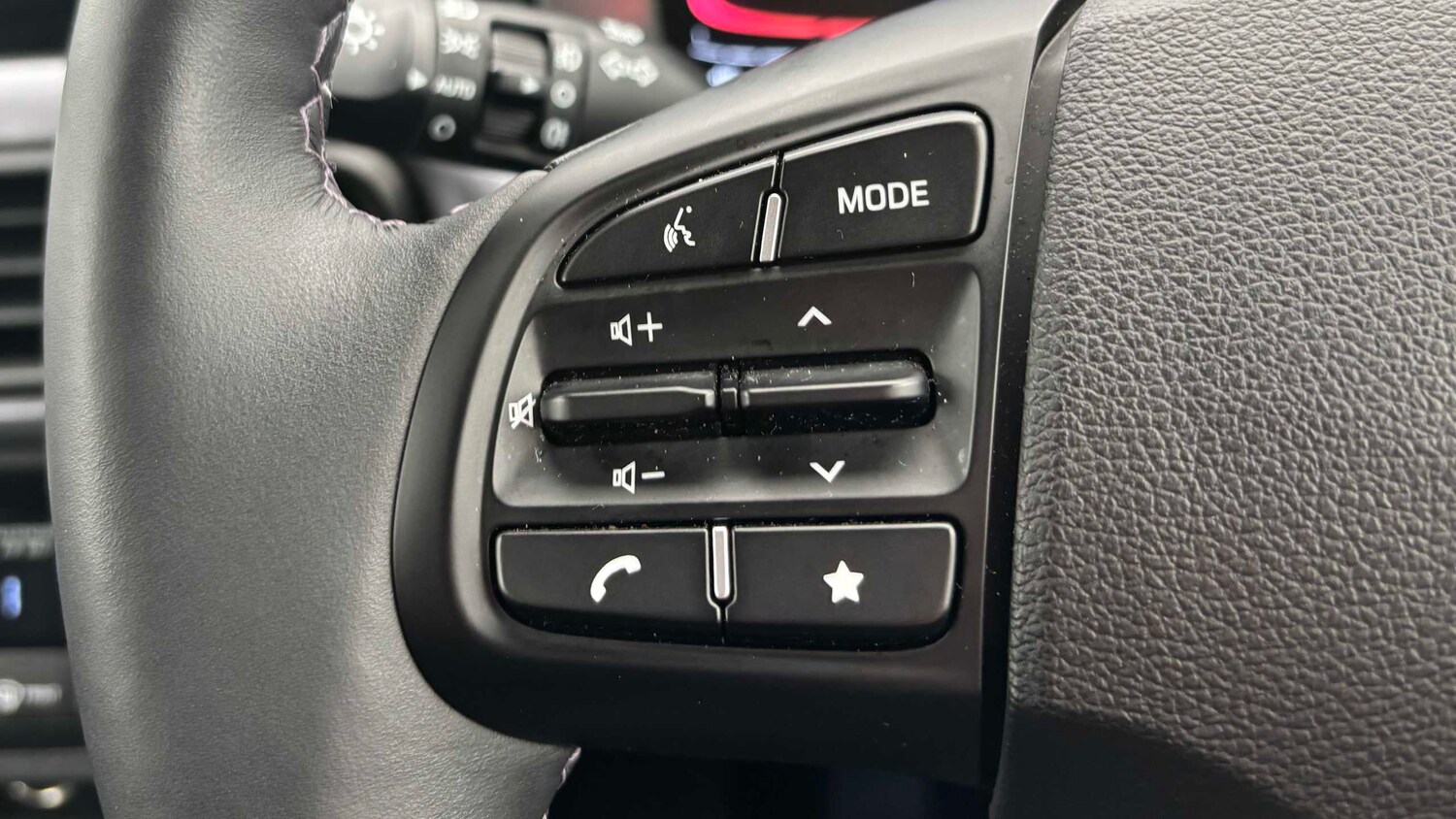 Used Hyundai i10 for sale - 77862422: Photo 19