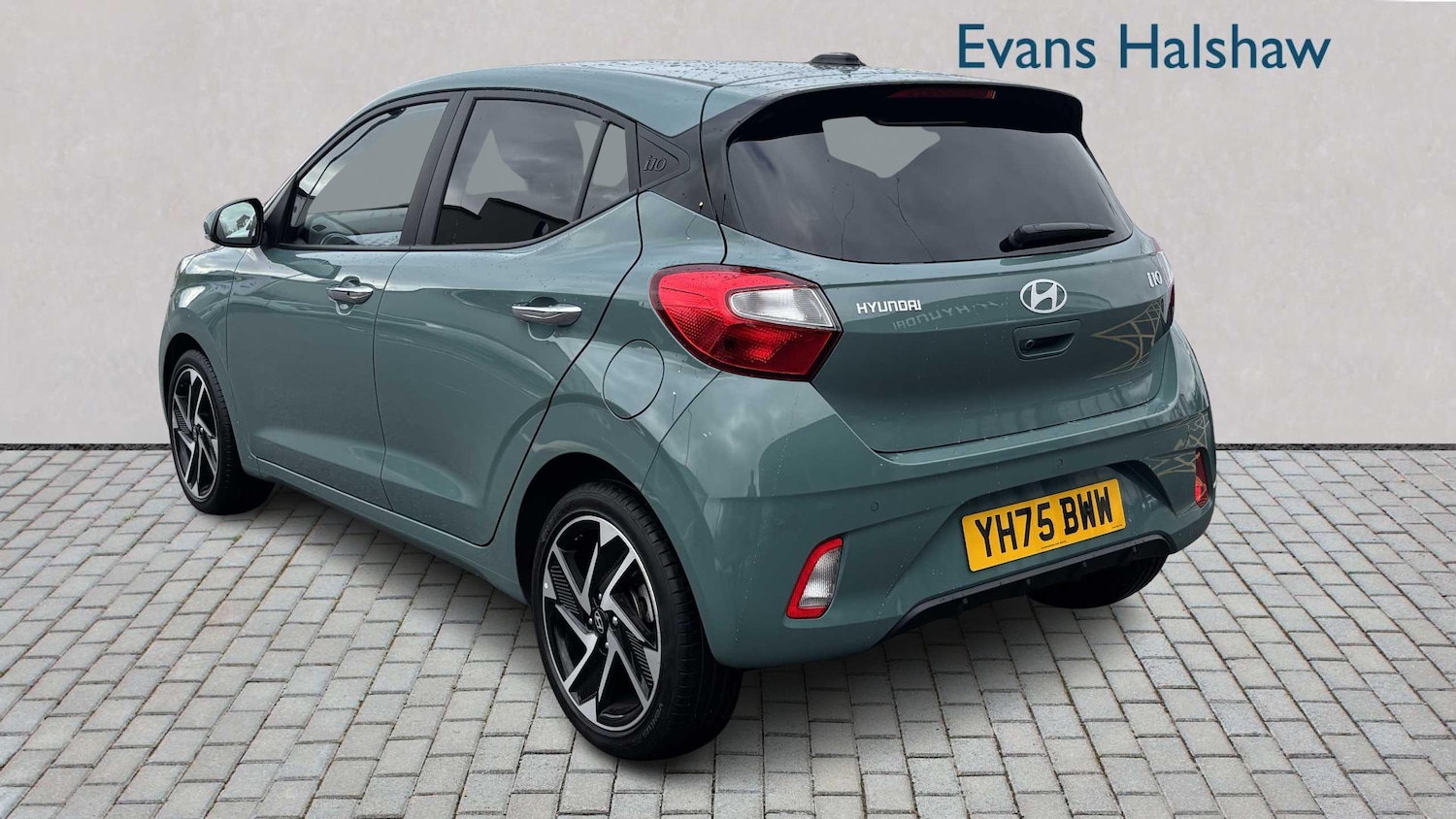 Used Hyundai i10 for sale - 77862422: Photo 2