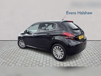 Used Peugeot 208 2018 for sale - 78494811: Photo