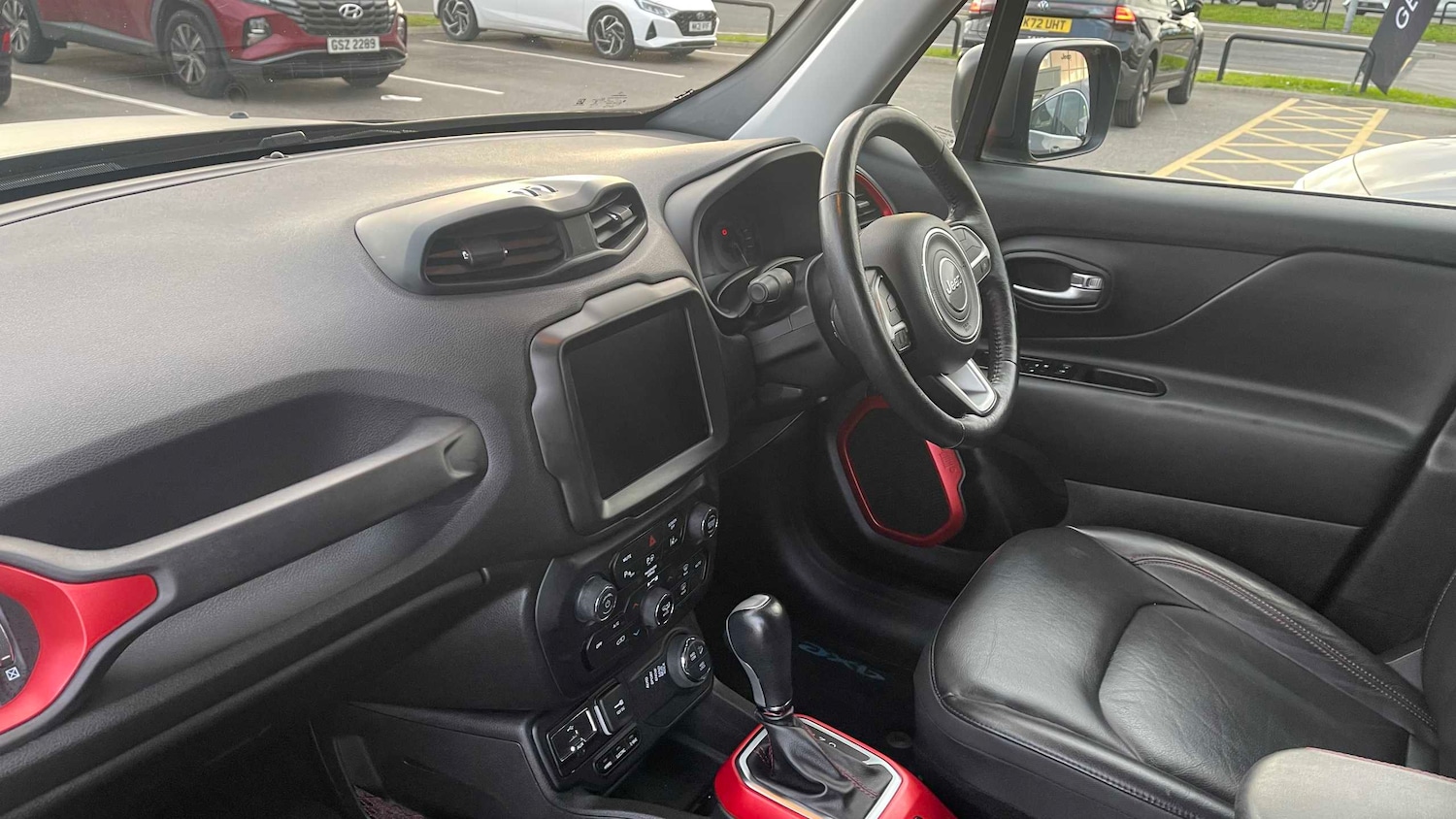 Used Jeep Renegade 2021 for sale - 77979545: Photo 12