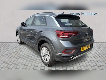 Used Volkswagen T-Roc 2022 for sale - 78913650: Photo