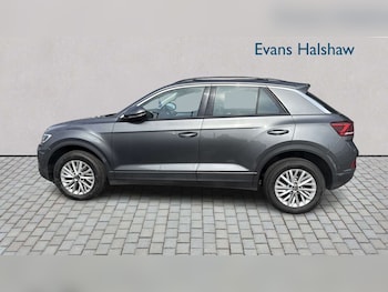 Used Volkswagen T-Roc 2022 for sale - 78913650: Photo