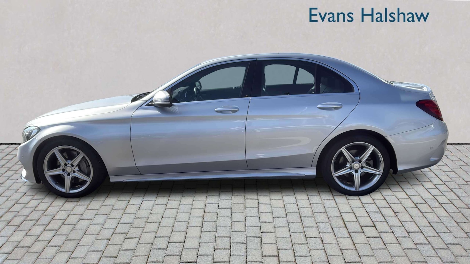 Used Mercedes-Benz C Class 2017 for sale - 77928371: Photo 3