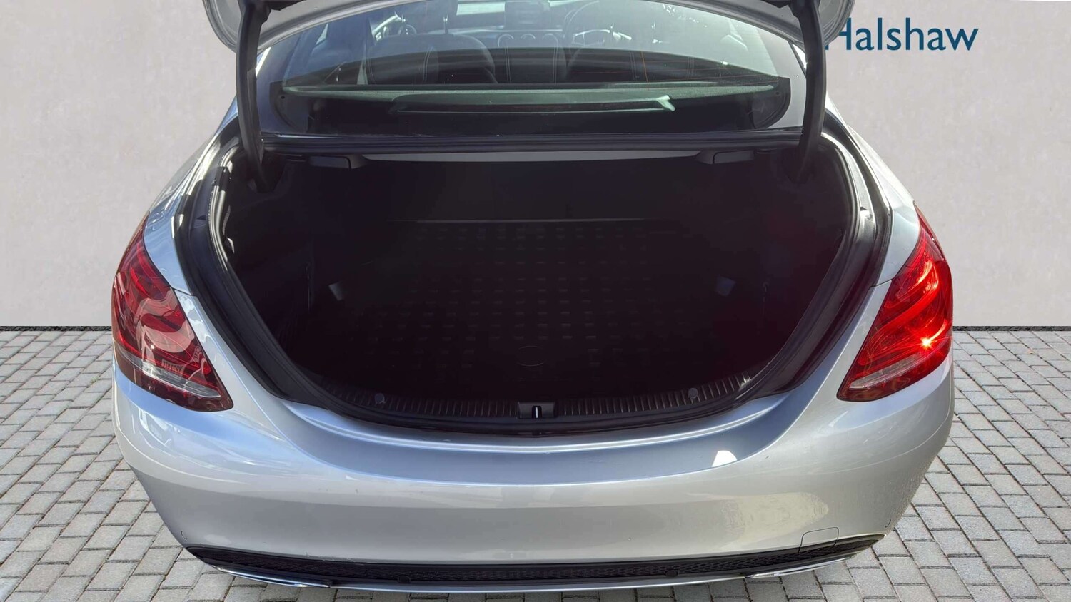 Used Mercedes-Benz C Class 2017 for sale - 77928371: Photo 7