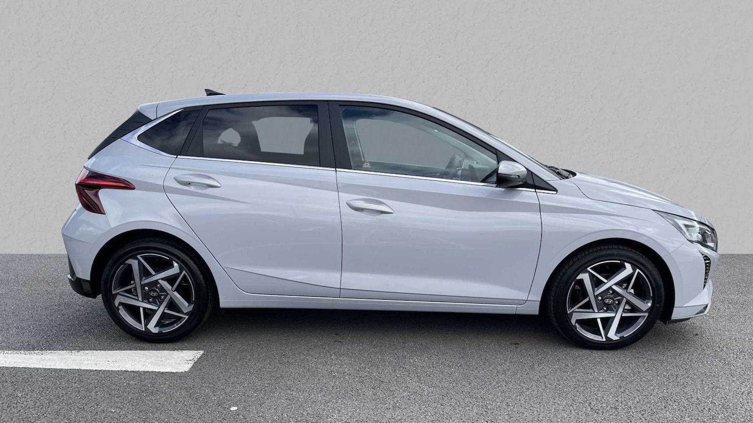 Used Hyundai i20 2025 for sale - 78129651: Photo 2
