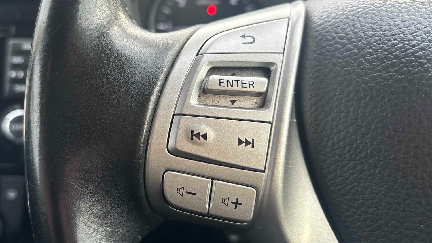 Used Nissan Qashqai 2017 for sale - 77856456: Photo 17