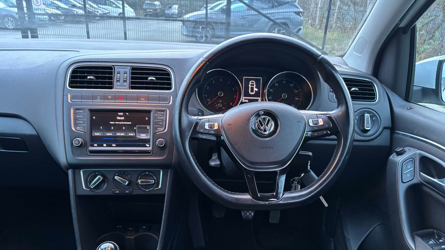 Used Volkswagen Polo for sale - 77861377: Photo 9