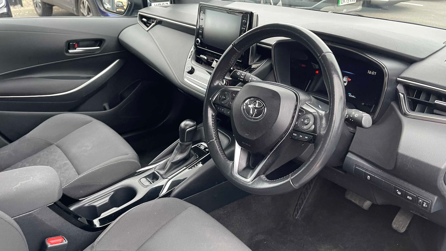Used Toyota Corolla 2020 for sale - 77858335: Photo 10