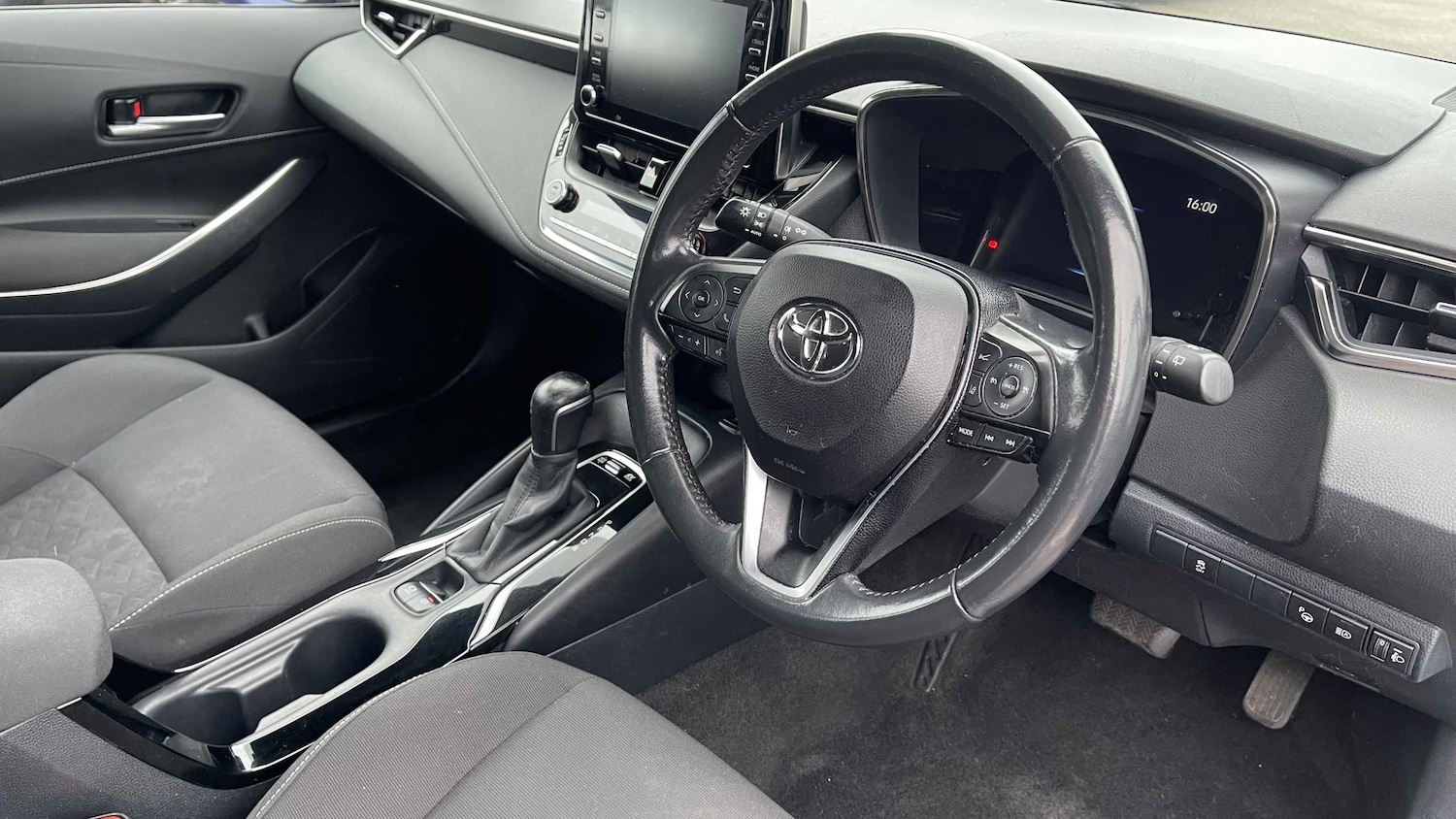 Used Toyota Corolla 2020 for sale - 77858335: Photo 12