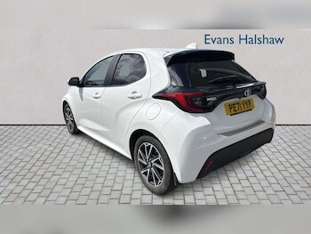 Used Toyota Yaris 2021 for sale - 78857197: Photo