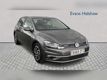 Used Volkswagen Golf 2020 for sale - 79541776: Photo