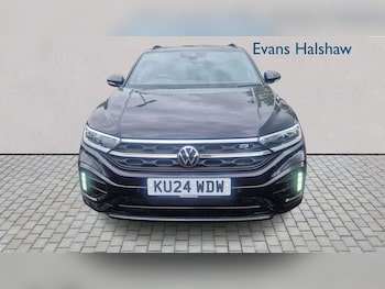 Used Volkswagen T-Roc 2024 for sale - 78774811: Photo