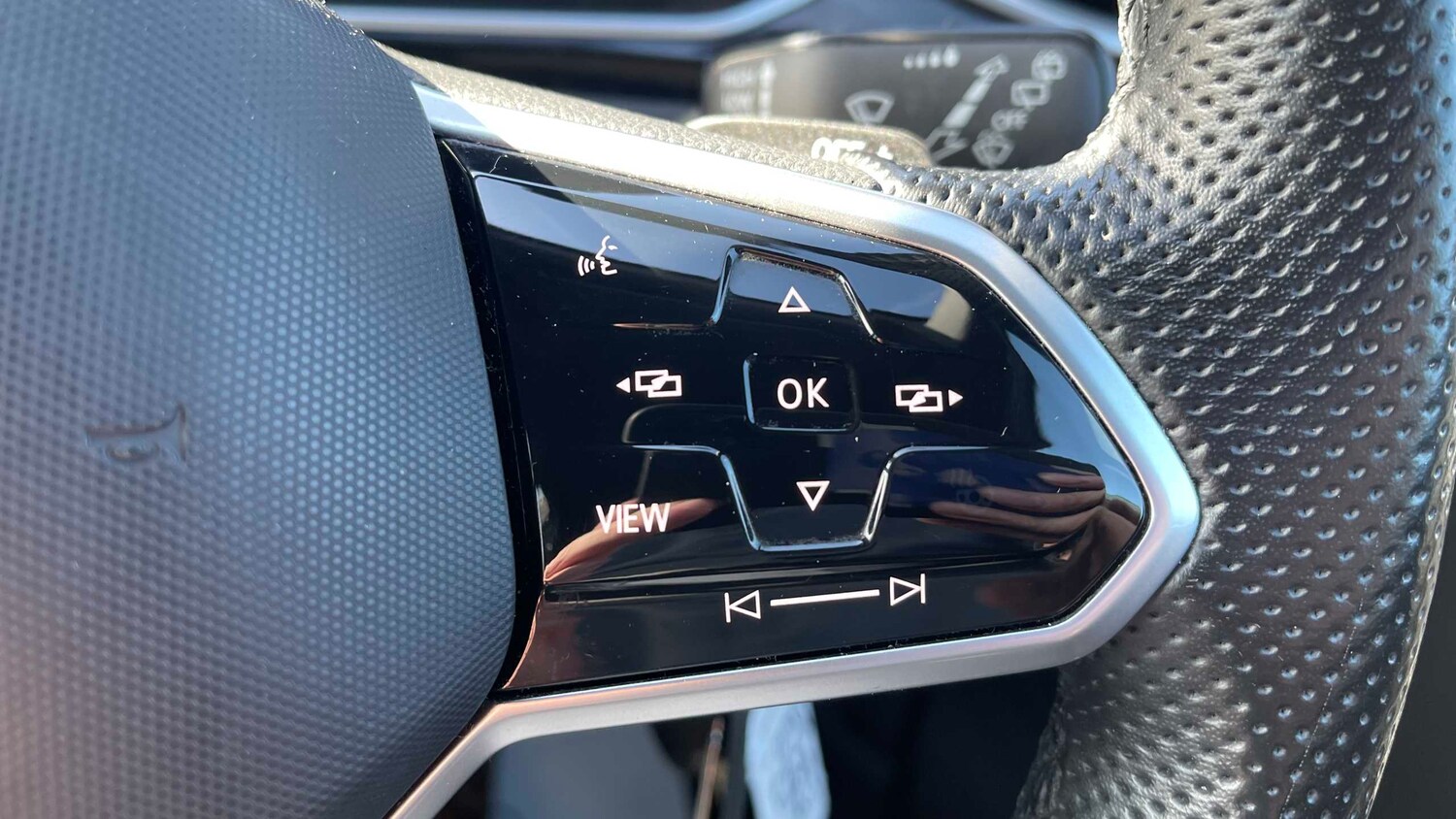 Used Volkswagen T-Roc for sale - 77861447: Photo 20