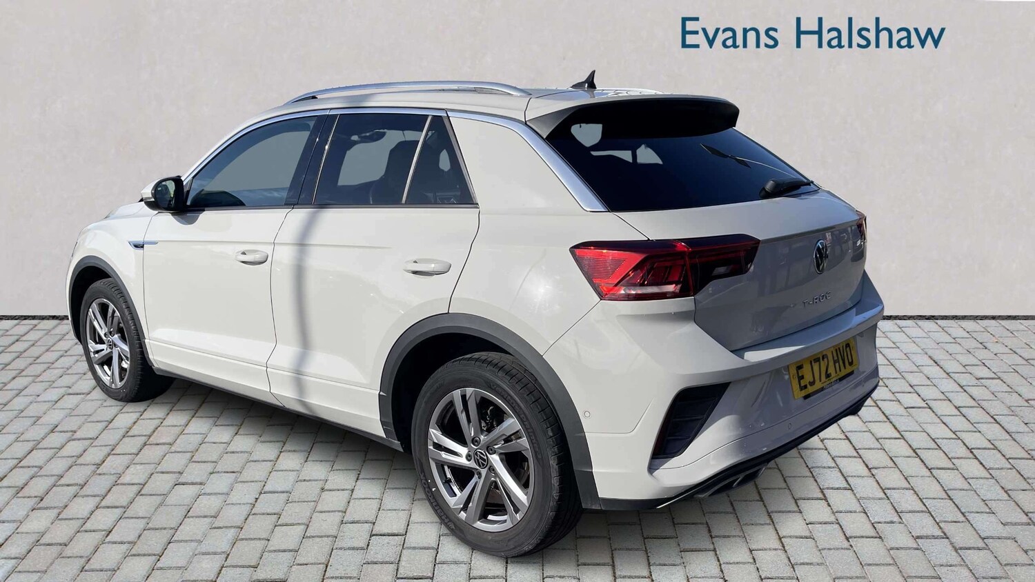 Used Volkswagen T-Roc for sale - 77861447: Photo 3