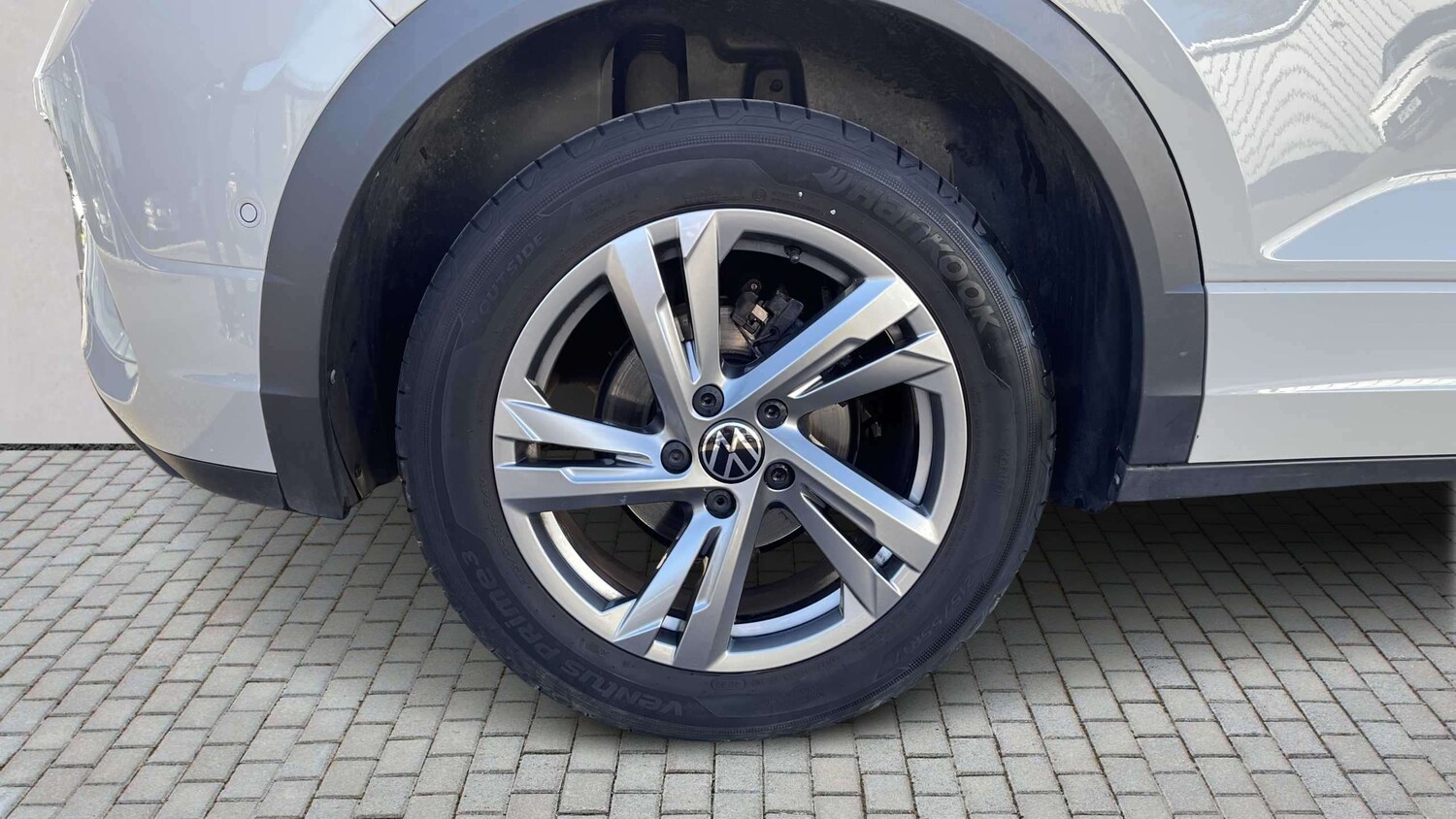 Used Volkswagen T-Roc for sale - 77861447: Photo 6