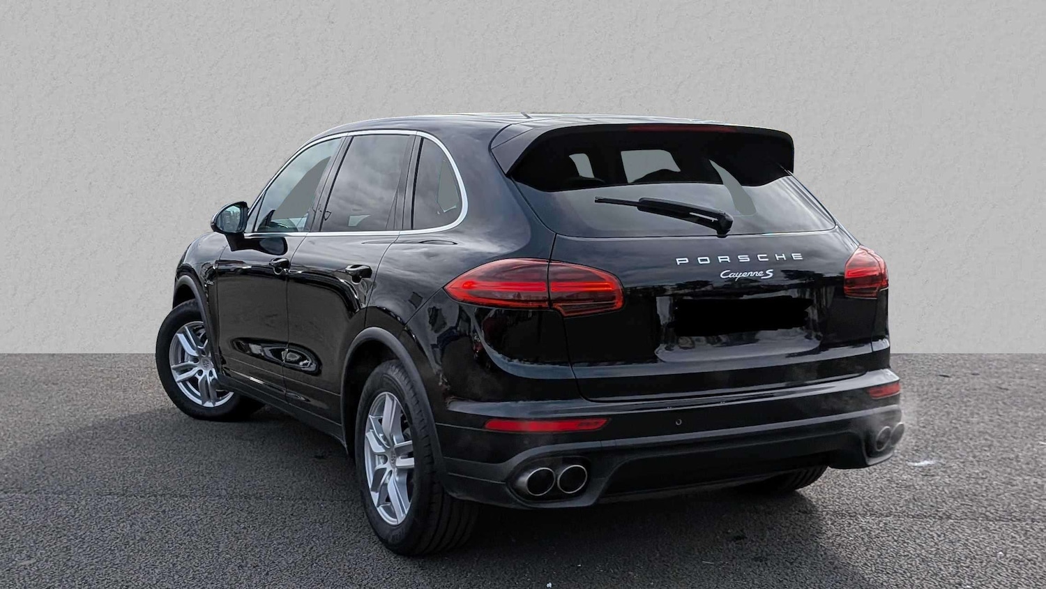 Used Porsche Cayenne 2016 for sale - 78010525: Photo 2