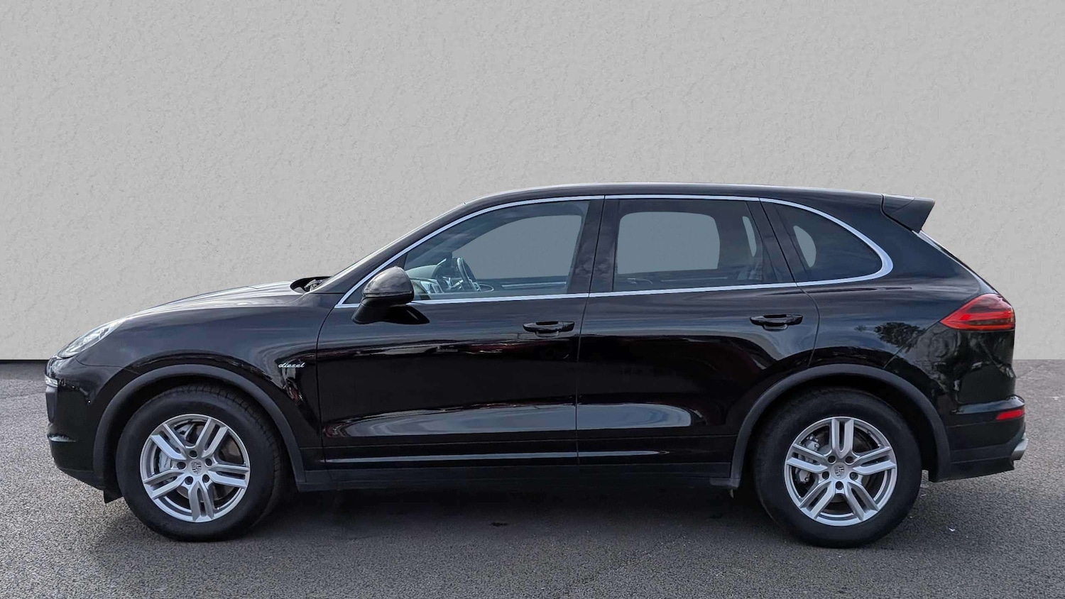 Used Porsche Cayenne 2016 for sale - 78010525: Photo 3