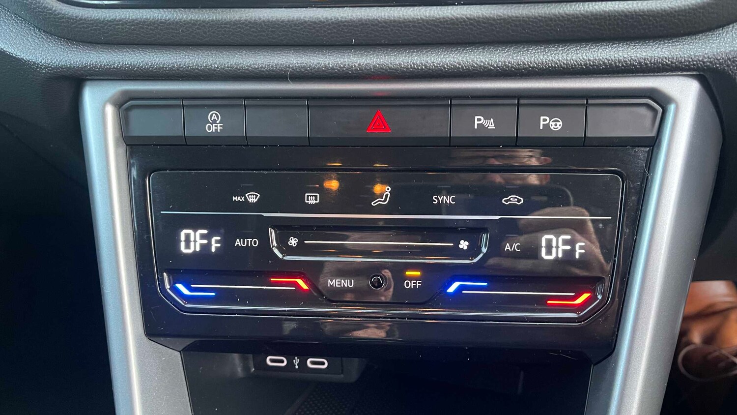 Used Volkswagen T-Roc for sale - 77861153: Photo 14