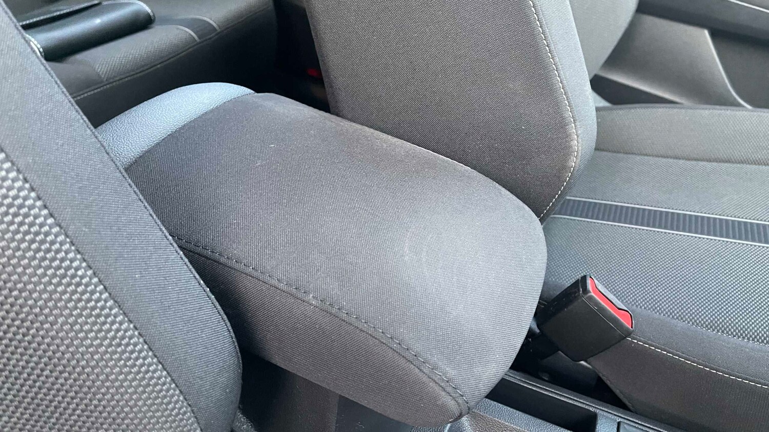 Used Volkswagen T-Roc for sale - 77861153: Photo 21