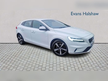 Used Volvo V40 2016 for sale - 78775114: Photo