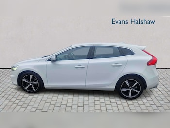 Used Volvo V40 2016 for sale - 78775114: Photo