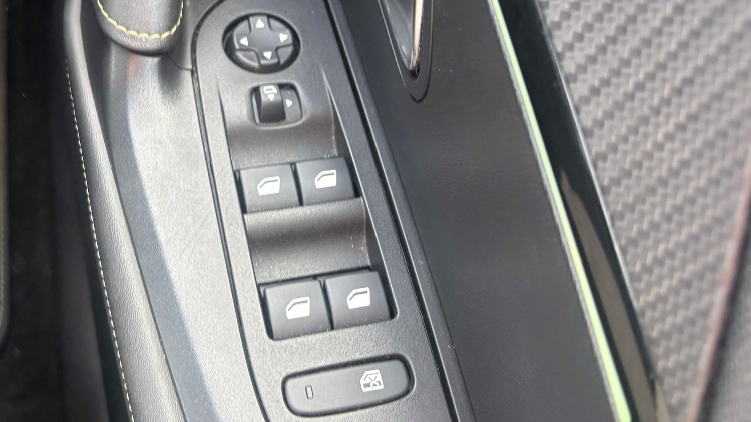 Used Peugeot 2008 2023 for sale - 78037893: Photo 19