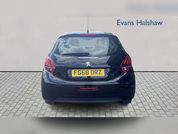Used Peugeot 208 2018 for sale - 79624485: Photo