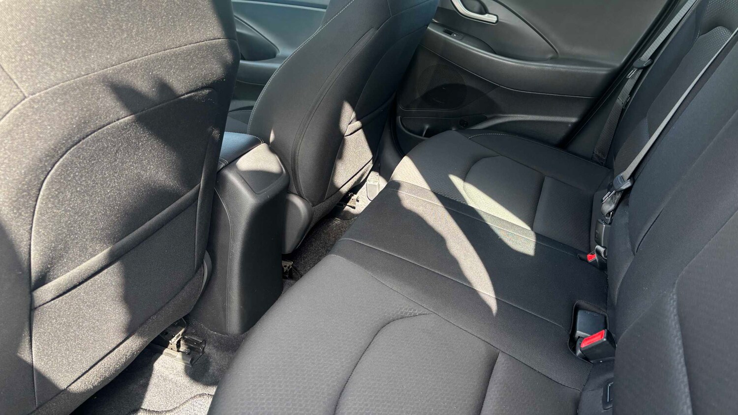 Used Toyota C-HR 2023 for sale - 78173970: Photo 10