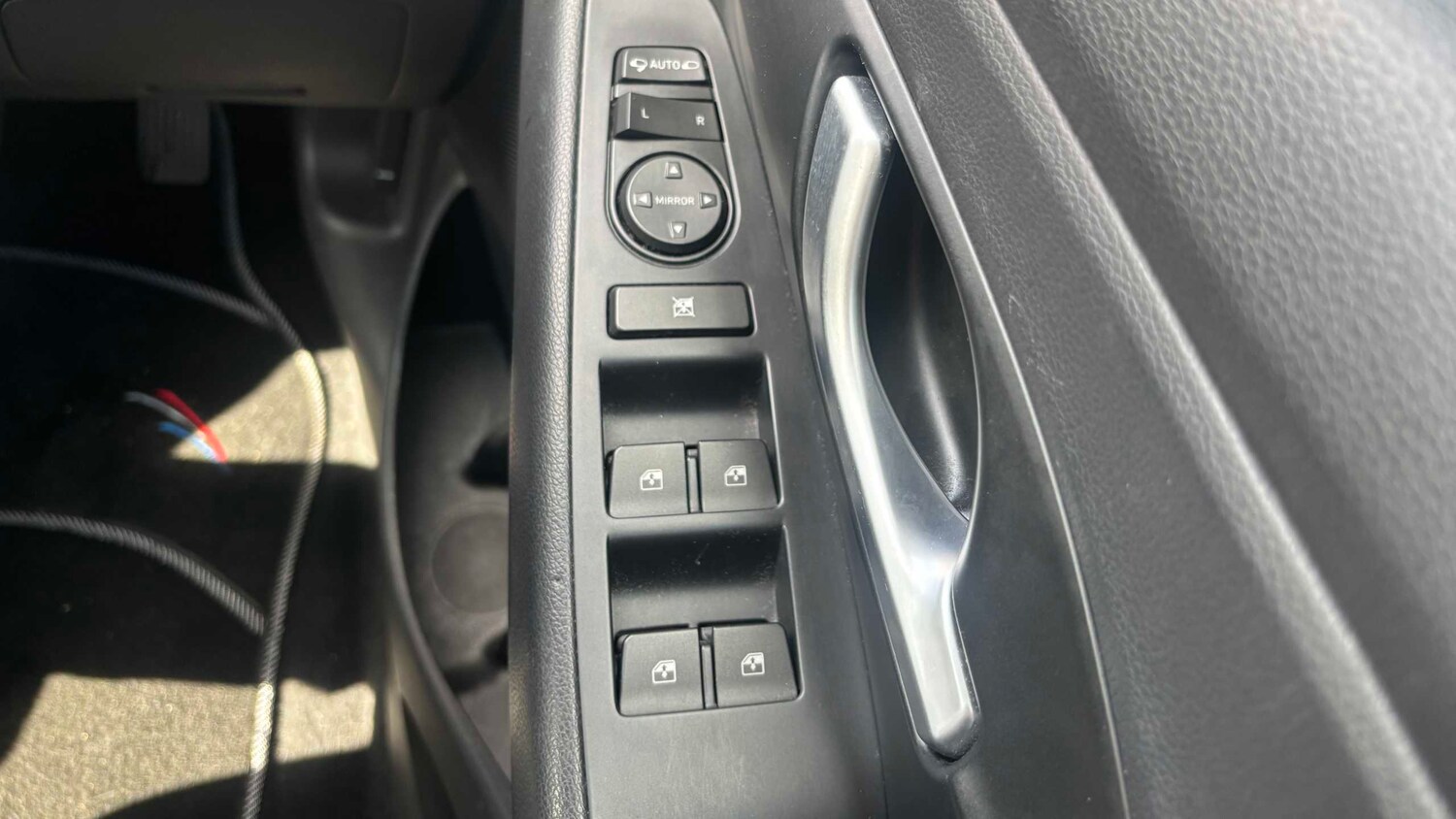 Used Toyota C-HR 2023 for sale - 78173970: Photo 18