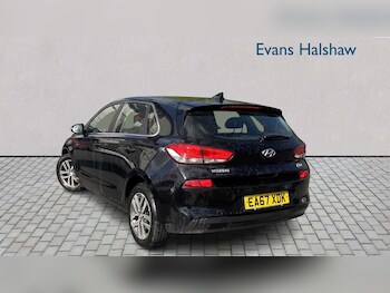 Used Toyota C-HR 2023 for sale - 78173970: Photo