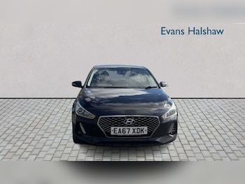 Used Toyota C-HR 2023 for sale - 78173970: Photo