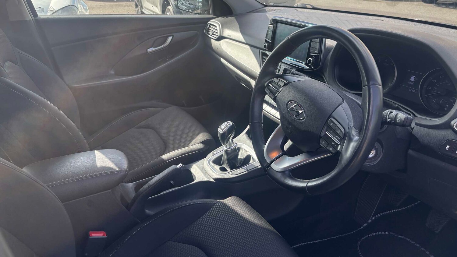 Used Toyota C-HR 2023 for sale - 78173970: Photo 8