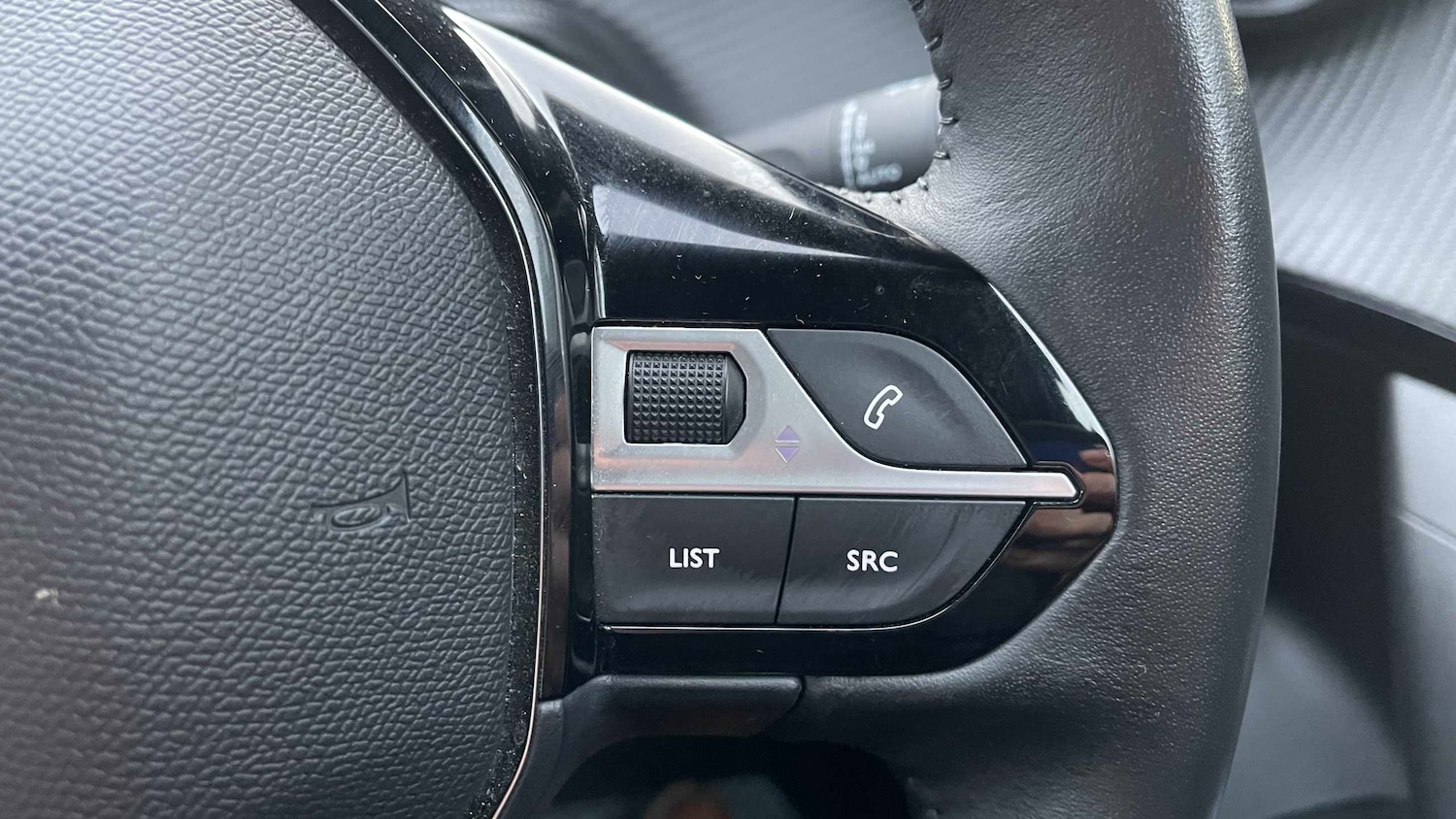 Used Peugeot 2008 2023 for sale - 77943286: Photo 17