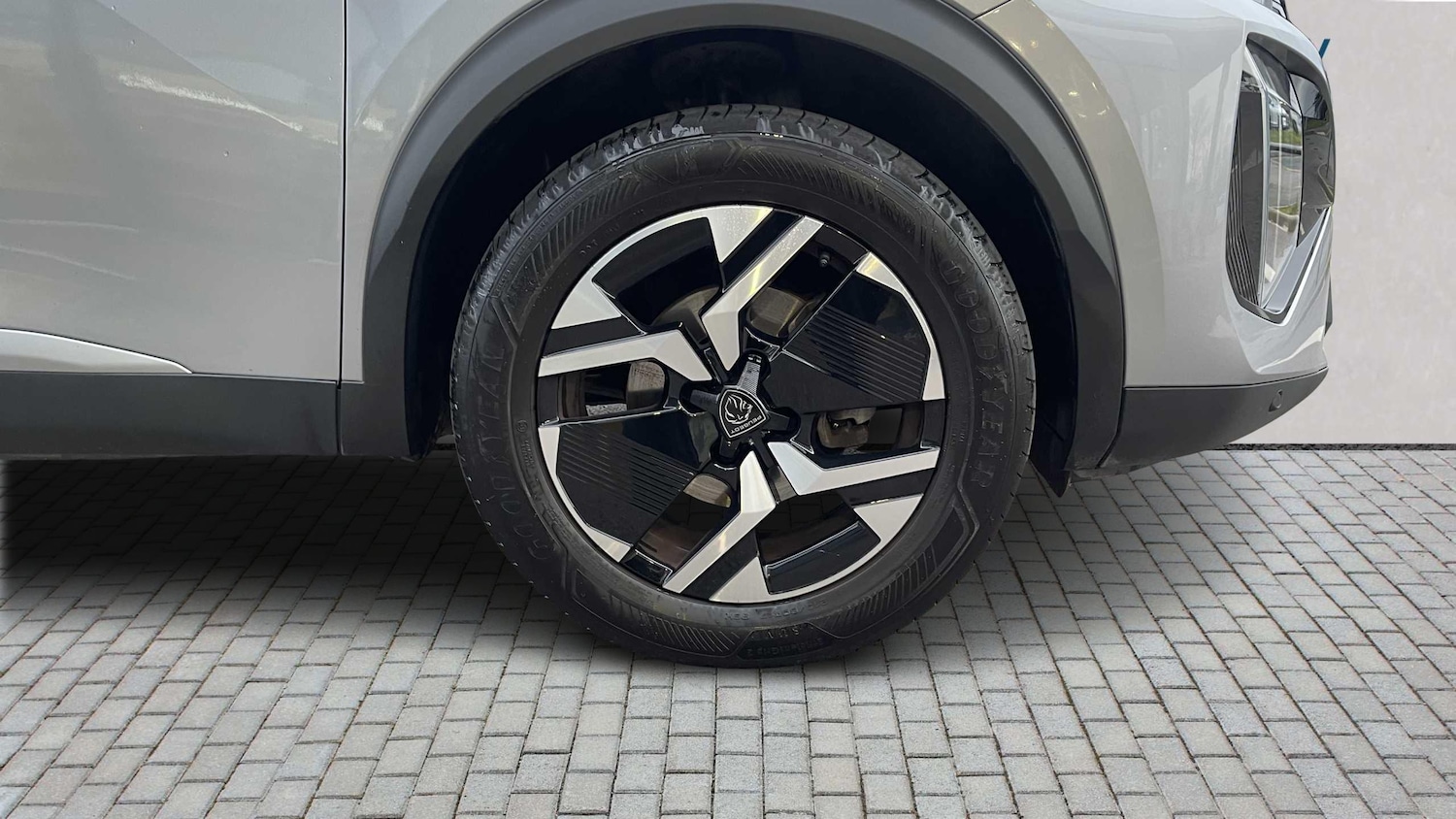 Used Peugeot 2008 2023 for sale - 77943286: Photo 4