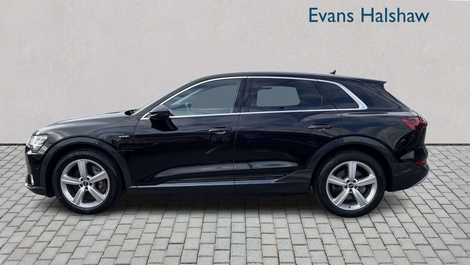 Used Audi e-tron 2022 for sale - 77857011: Photo 7