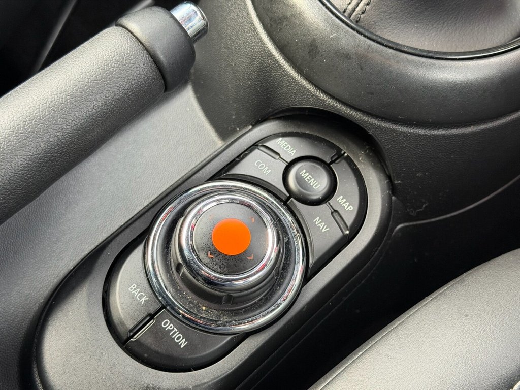 Used MINI Hatch 2018 for sale - 76962358: Photo 17