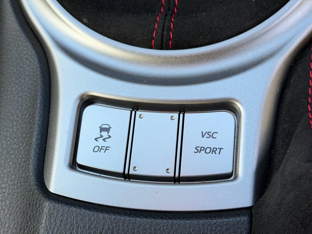 Used Toyota GT86 2012 for sale - 77642604: Photo 15