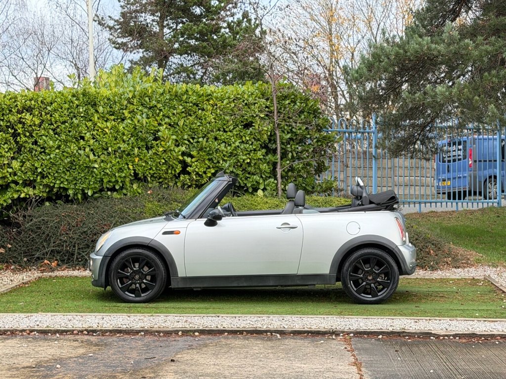Used MINI Convertible 2006 for sale - 77020371: Photo 10