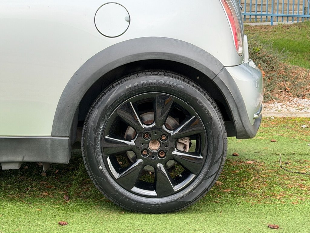 Used MINI Convertible 2006 for sale - 77020371: Photo 11