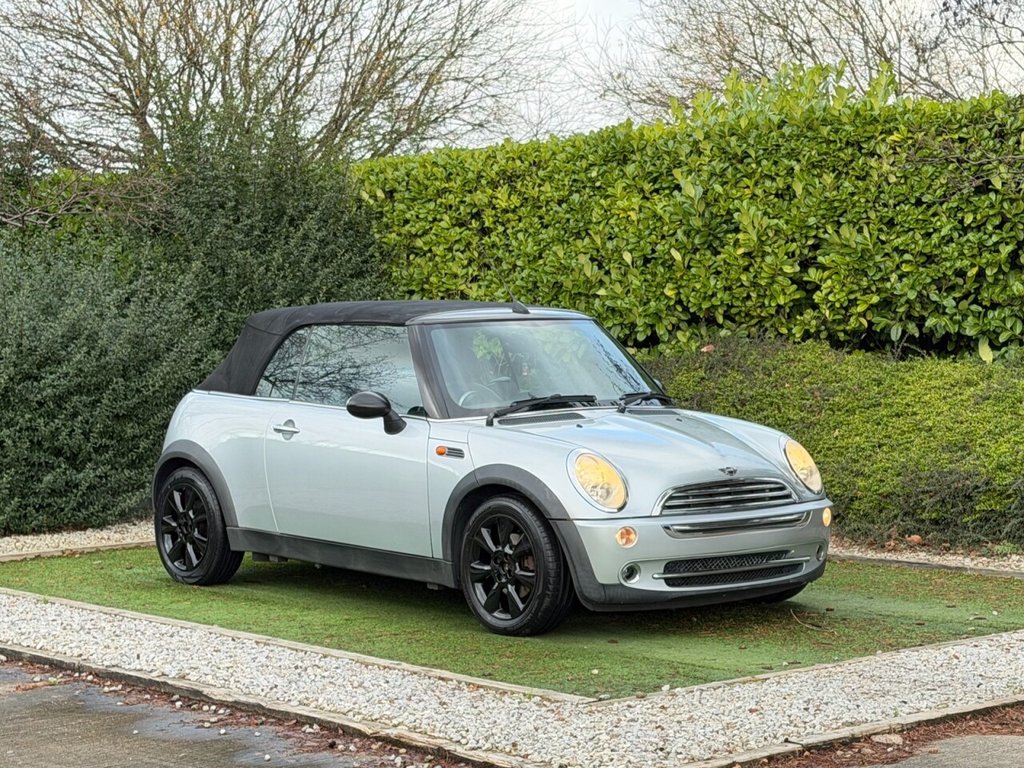 Used MINI Convertible 2006 for sale - 77020371: Photo 15