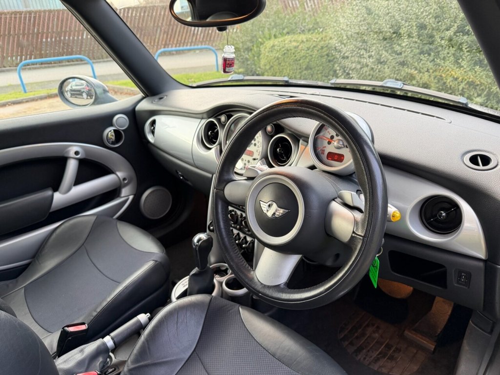 Used MINI Convertible 2006 for sale - 77020371: Photo 23