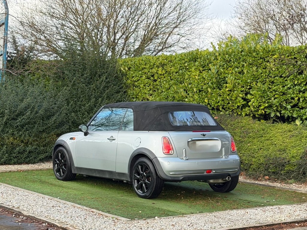 Used MINI Convertible 2006 for sale - 77020371: Photo 7