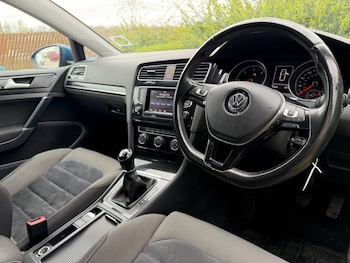 Used Volkswagen Golf 2013 for sale - 78134090: Photo