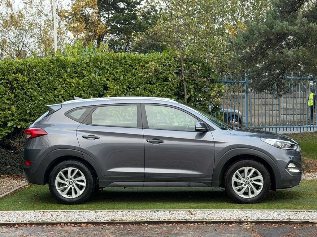 Used Hyundai TUCSON 2017 for sale - 76739872: Photo 2