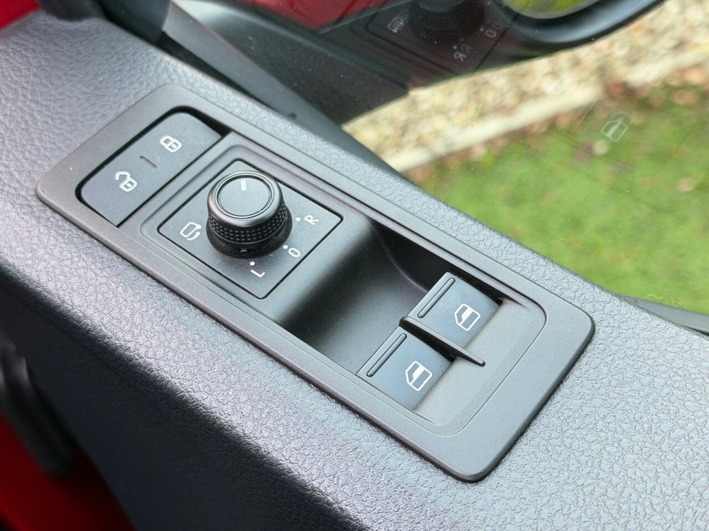 Used Volkswagen Transporter 2019 for sale - 77370092: Photo 16