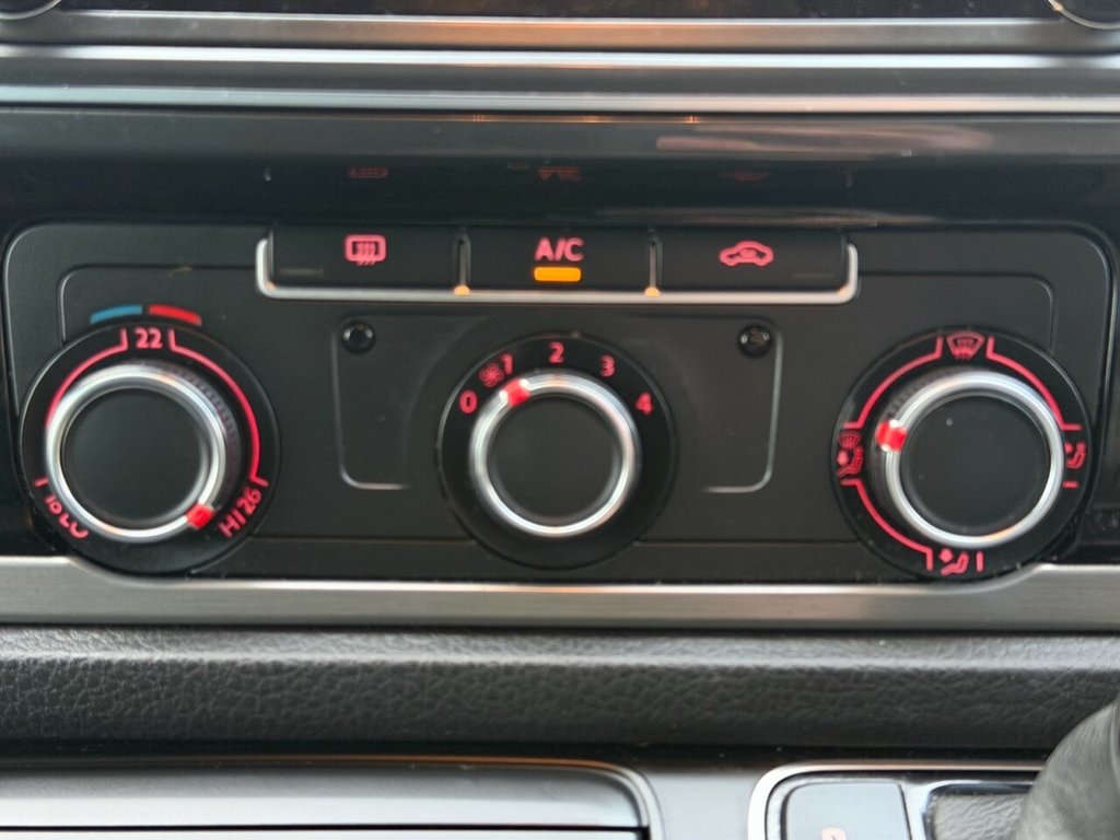 Used Volkswagen Transporter 2019 for sale - 77370092: Photo 24